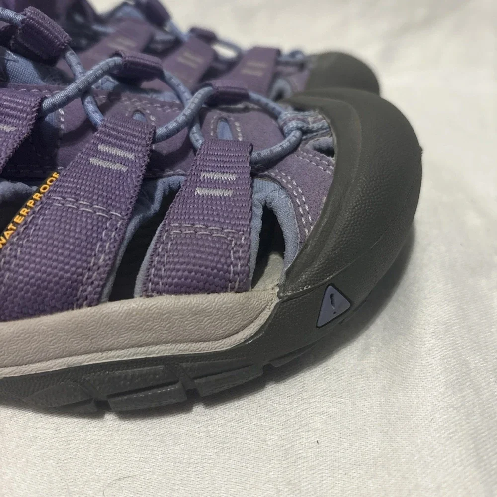 Keen Girls Size 2 Purple Newport Hiking Sandals Waterproof Washable 1014263